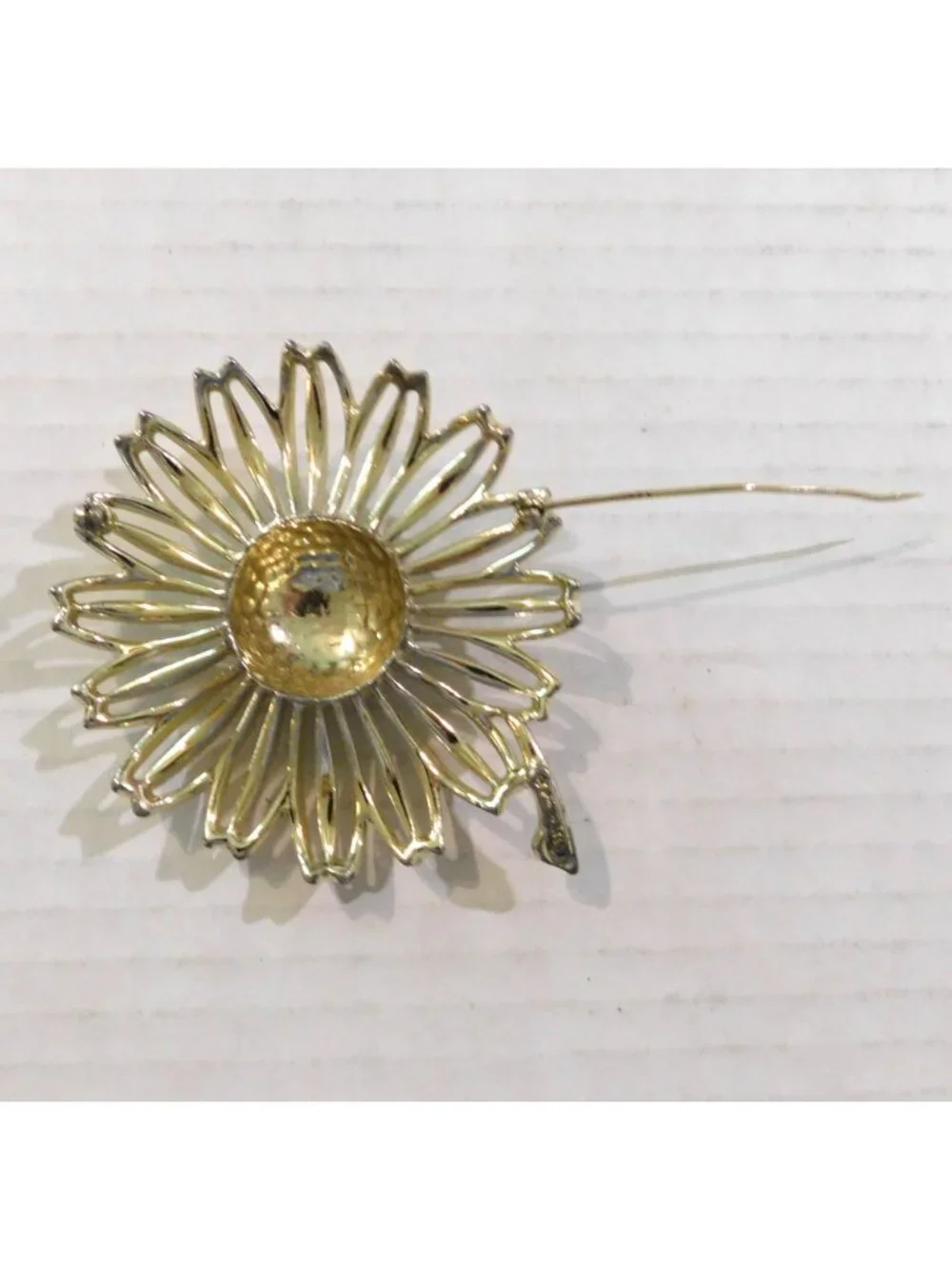 Sarah Coventry Signed Vintage Daisy Mae Silver-Tone Pin Brooch Floral Openwork